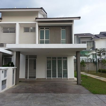 Masayu Putrajaya Homestay Ngoại thất bức ảnh